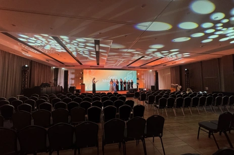 Sala konferencyjna BANKIETOWA w Hampton by Hilton Poznan Swarzedz | HUBO Centrum Konferencyjne Poznań