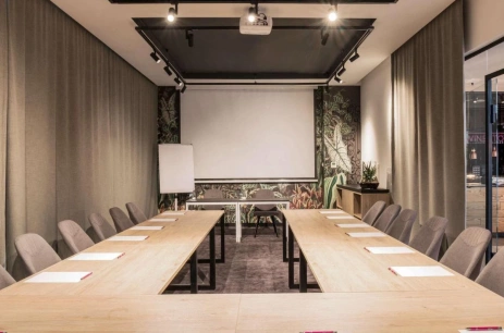 Sala konferencyjna Szklana w Ibis Styles Kraków East Kraków