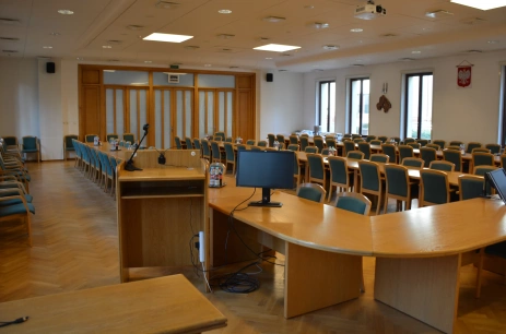 Sala konferencyjna Sala SOSNA na parterze w głównym budynku IBL w Centrum Konferencyjno-Wystawiennicze Instytutu Badawczego Leśnictwa Warszawa