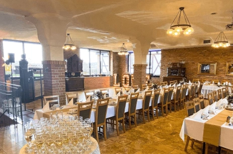 Sala konferencyjna Sala Chmielowa w "U Chłopa" Kompleks Wypoczynkowo - Konferencyjny Chmielno