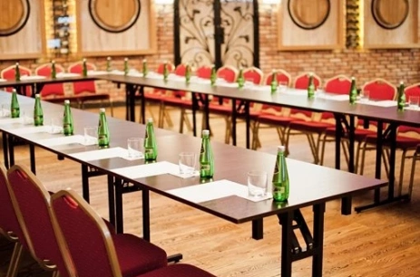 Sala konferencyjna Winiarnia w Restauracja Nad Potokiem Gdańsk