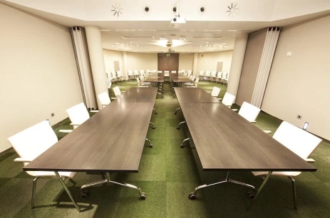 Sala konferencyjna Moon + River w Niebieski Art Hotel & Spa Kraków