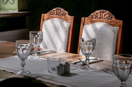 Sala konferencyjna Sala Barowa w Polka by Magda Gessler Warszawa