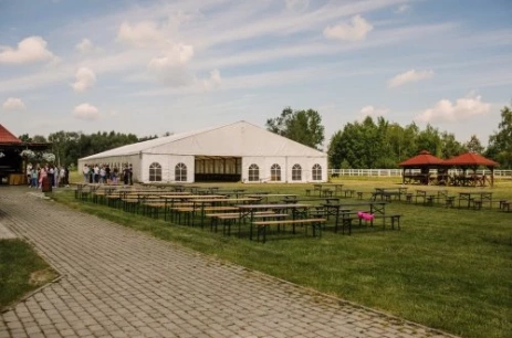 Sala konferencyjna Namiot Flex w Centrum Aktywnego Wypoczynku Borek Rzezawa