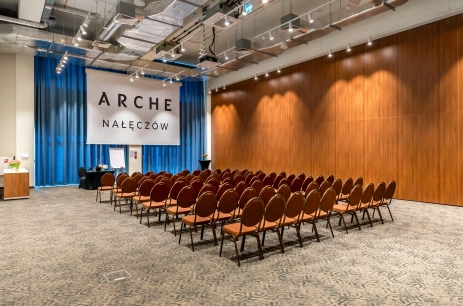 Sala konferencyjna Sala Harmonii 3 w Arche Nałęczów dawne Sanatorium Milicyjne Nałęczów