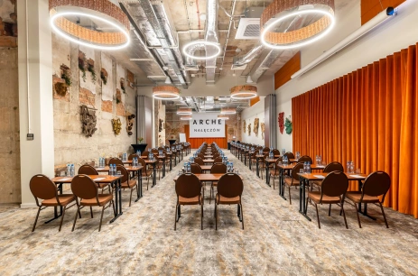 Sala konferencyjna Sala Uzdrowienia w Arche Nałęczów dawne Sanatorium Milicyjne Nałęczów