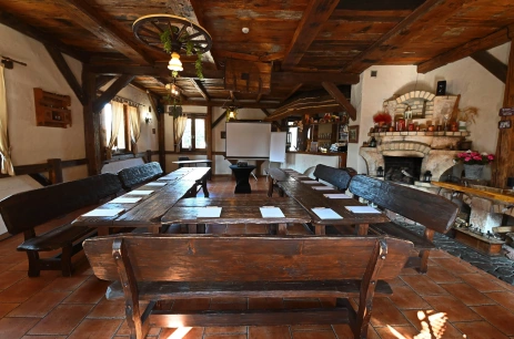 Sala konferencyjna Stara Izba w Rancho Pod Bocianem Warszawa