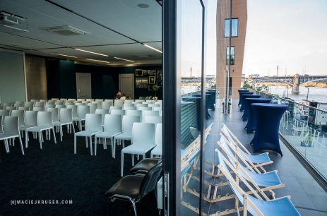 Sala konferencyjna Sala Konferencyjna w WTW Wioślarska 6 (z widokiem na Wisłę) Warszawa