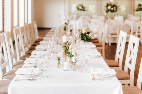 Sala konferencyjna Sala z białymi belkami w Bagatelka Centrum Rekreacyjne Miłosław