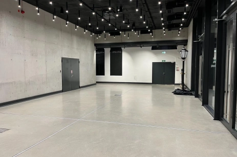 Sala konferencyjna Przestrzeń konferencyjna z Foyer (Sala A) w Muzeum Gazowni Warszawskiej Warszawa