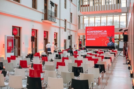 Sala konferencyjna Dziedziniec w Centrum Kreatywności Targowa Warszawa