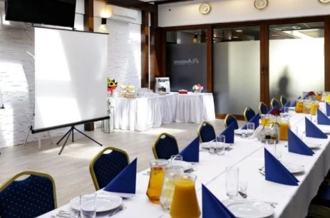 Sala konferencyjna Patio w Hotel Antonio Conference Skarbimierz