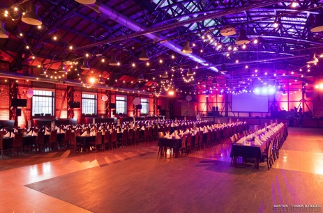 Sala konferencyjna Hala Piwna w Stara Zajezdnia Kraków by DeSilva Kraków