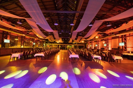 Sala konferencyjna Hala Piwna w Stara Zajezdnia Kraków by DeSilva Kraków