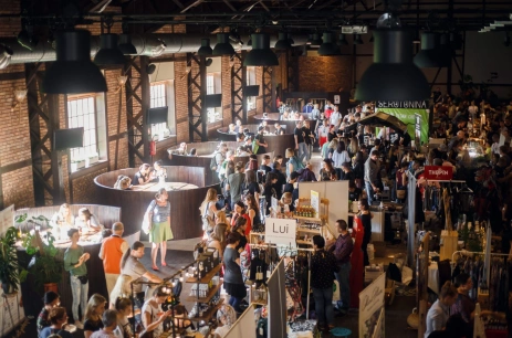 Sala konferencyjna Hala Piwna w Stara Zajezdnia Kraków by DeSilva Kraków