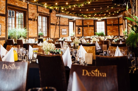 Sala konferencyjna Restauracja Tramwajowa w Stara Zajezdnia Kraków by DeSilva Kraków