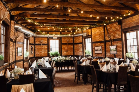 Sala konferencyjna Restauracja Tramwajowa w Stara Zajezdnia Kraków by DeSilva Kraków