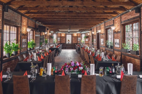 Sala konferencyjna Restauracja Tramwajowa w Stara Zajezdnia Kraków by DeSilva Kraków