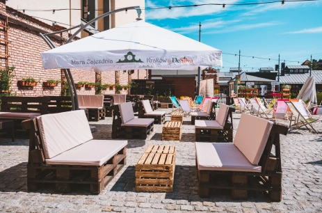 Sala konferencyjna Dziedziniec w Stara Zajezdnia Kraków by DeSilva Kraków