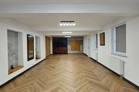 Sala konferencyjna Prithvi w Talaria Resort & SPA Trojanów