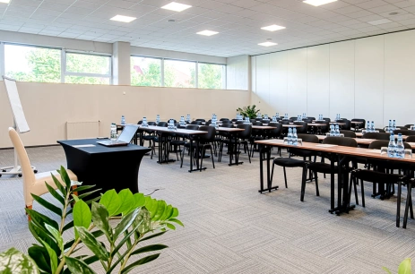 Sala konferencyjna Królewska w Falenty Biznes i Wypoczynek Warszawa