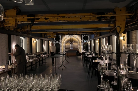 Sala konferencyjna Sala Główna w Restauracja DOCK19 by Mateusz Gessler Warszawa