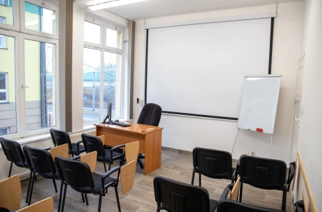 Sala konferencyjna Sala Seminaryjna w Akademia Humanistyczno Ekonomiczna w Łodzi filia w Warszawie Warszawa