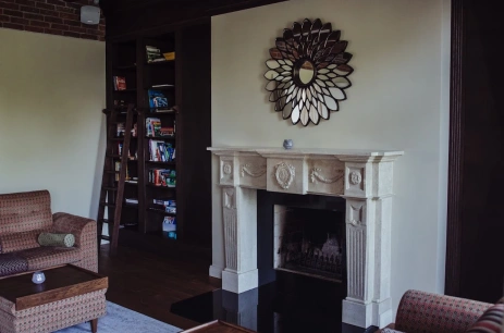 Sala konferencyjna Sala kominkowa z wyjściem na taras w Pałac Warlity Olsztynek