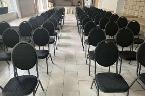 Sala konferencyjna Sala III Trzcinowa w Centrum Wypoczynkowo - Konferencyjne Trzy Jeziora Wieleń Zaobrzański