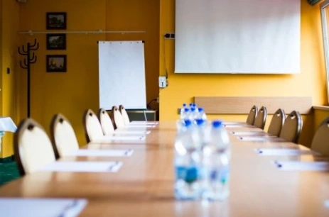 Sala konferencyjna Sala Warsztatowa w Hotel nad Mrogą *** Brzeziny