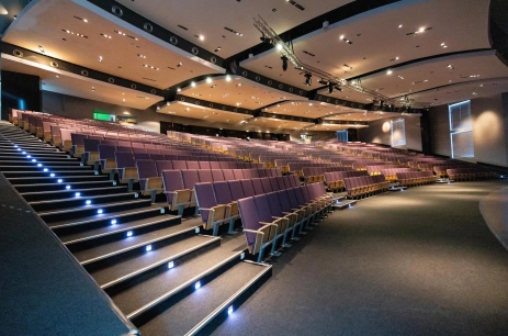 Sala konferencyjna Aula 1000 w Centrum Dydaktyczne Uniwersytetu Medycznego w Łodzi Łódź