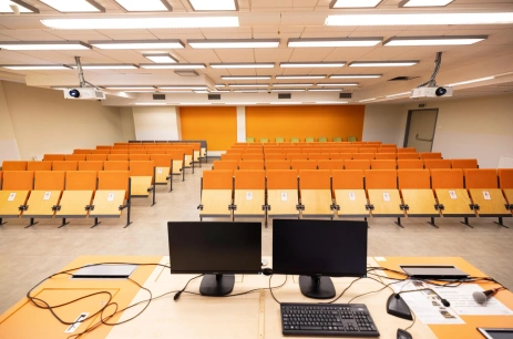 Sala konferencyjna 1.20 w Centrum Dydaktyczne Uniwersytetu Medycznego w Łodzi Łódź