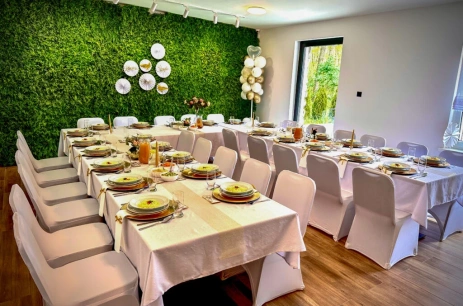 Sala konferencyjna Sala Kominkowa w Ośrodek Szkoleniowo-Wypoczynkowy Delfin Konin