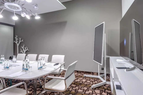 Sala konferencyjna Business Centre w Holiday Inn Resort Warszawa-Józefów Warszawa