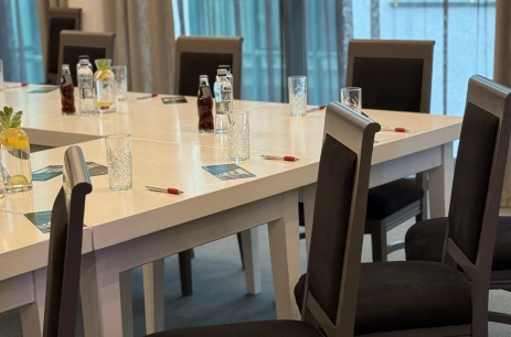 Sala konferencyjna Sala filmowa w Restauracja FaBuKo i Aparthotel Etna Kołobrzeg