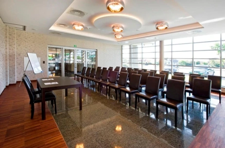 Sala konferencyjna Sala Mala Serena w Hotel Symfonia Osjaków