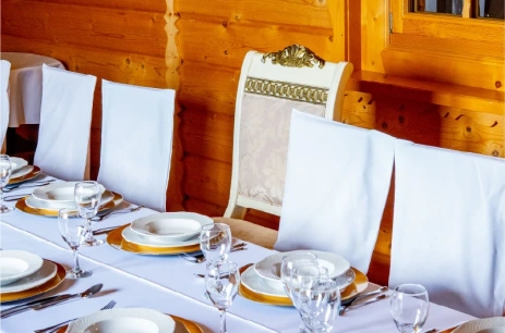 Sala konferencyjna Chatka w Hotel Górski Wolbórz