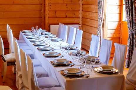 Sala konferencyjna Chatka w Hotel Górski Wolbórz