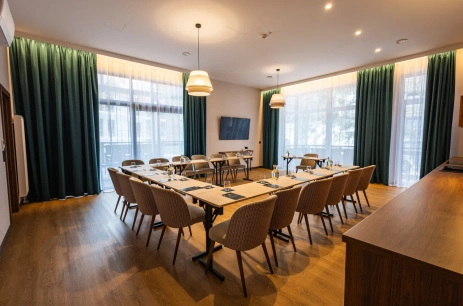 Sala konferencyjna Boardroom - Apartament Prezydencki w Forest Park Resort & SPA Świeradów-Zdrój