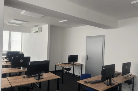 Sala konferencyjna Sala KOMPUTEROWA "602" w MONIUSZKI 7 Centrum biurowo-szkoleniowe PIERWSZY WYNAJEM SALI ZA PÓŁ CENY Katowice