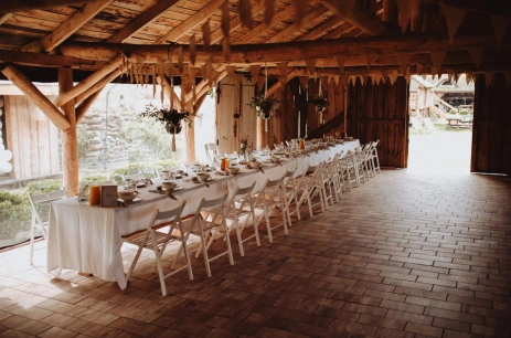 Sala konferencyjna Stodoła w Skansen Bicz Family & SPA Stare Miasto
