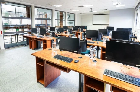 Sala konferencyjna Sala komputerowa w Ośrodek Szkoleniowo - Wypoczynkowy Leśnik w Orzechowie Ustka