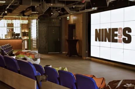 Sala konferencyjna Fan Zone w NINE's Restaurant & Sports Bar Warszawa