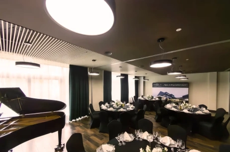 Sala konferencyjna Sala Sosnowa B w Hotel Avangarda *** Różan