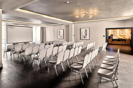 Sala konferencyjna R2 w Leonardo Royal Warsaw Hotel Warszawa