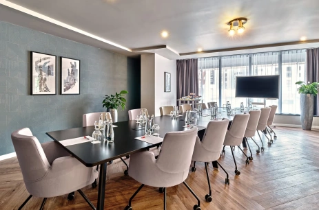 Sala konferencyjna R7 w Leonardo Royal Warsaw Hotel Warszawa