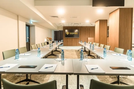 Sala konferencyjna Sala Konferencyjna w Instytut Zdrowia SOFRA im. Ewy i Sobiesława Zasady Mielno