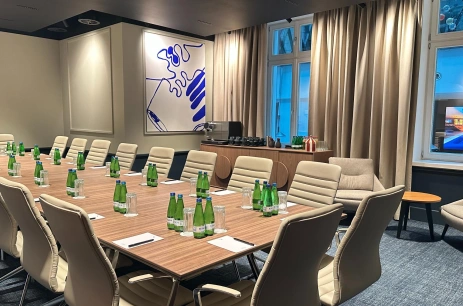 Sala konferencyjna Boardroom 2 w Hotel Indigo Warsaw Nowy Świat Warszawa
