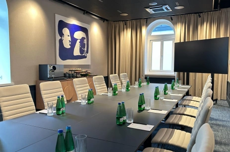 Sala konferencyjna Boardroom 3 w Hotel Indigo Warsaw Nowy Świat Warszawa