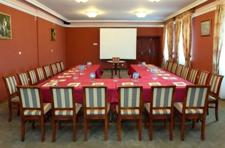 Sala konferencyjna Rubinowa w Hotel Millenium Wellness & SPA Bochnia